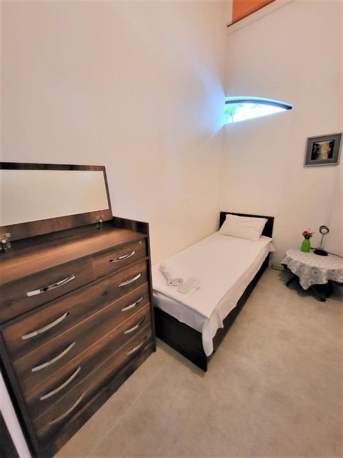 Hostel Near The Square Tbilisi Exterior foto