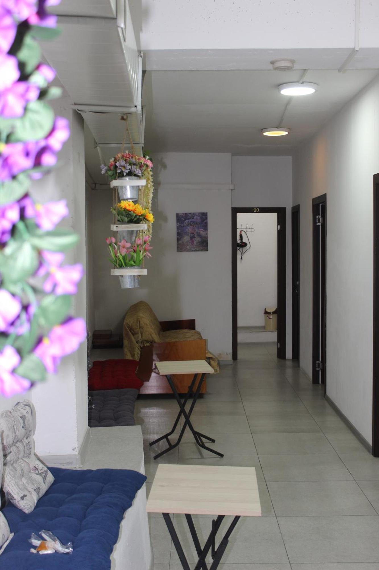 Hostel Near The Square Tbilisi Exterior foto