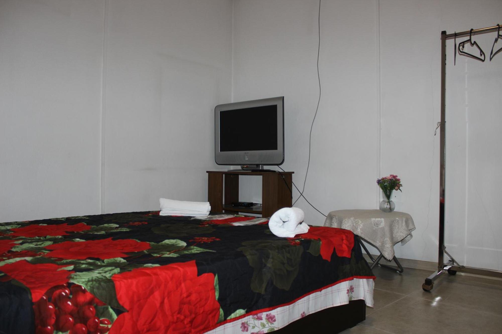 Hostel Near The Square Tbilisi Exterior foto